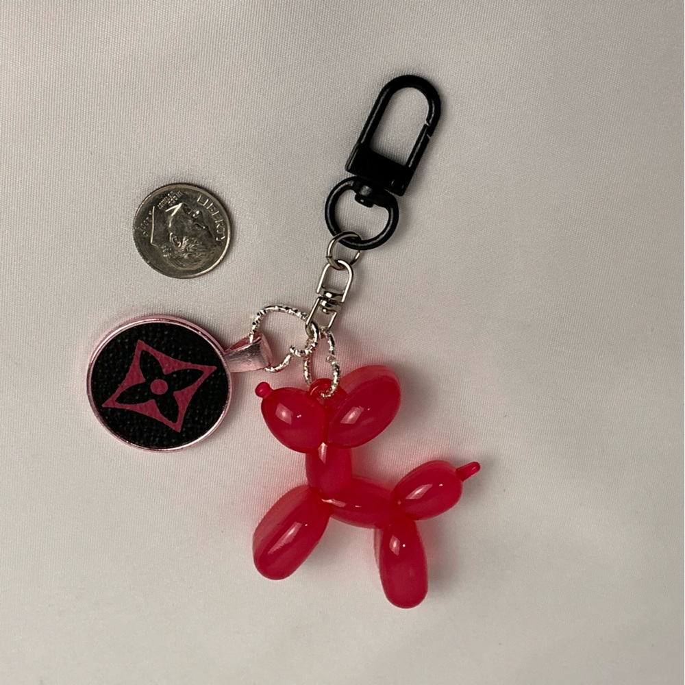 Louis Vuitton upcycled multicolor Murakami canvas Pink Balloon Dog Keychain bag - Picture 4 of 4